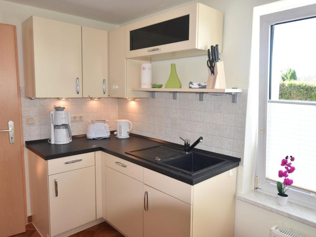 Modern Bungalow In Kroepelin With Garden Villa Стая снимка